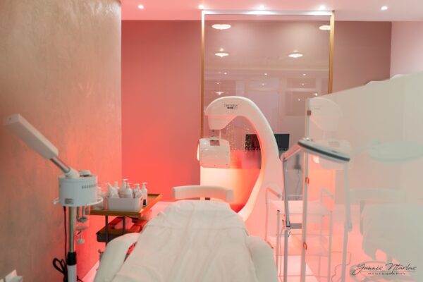 Facial Treatments 16 DERMALUX